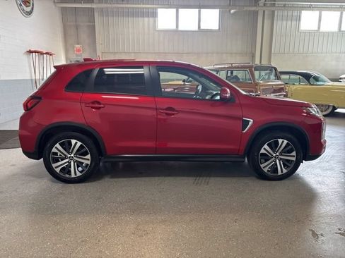 Used 2024 Mitsubishi Outlander Sport SE AWD/4WD image 6