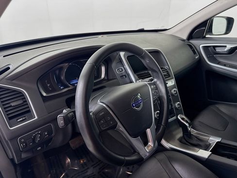 Used 2016 Volvo XC60 T6 image 4