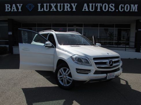 Used 2014 Mercedes-Benz GL 450 4MATIC image 27