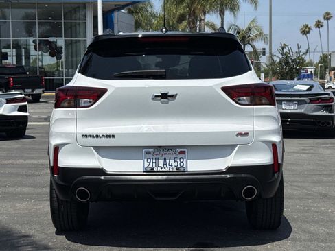 Used 2023 Chevrolet TrailBlazer RS w/ Convenience Package FWD image 6