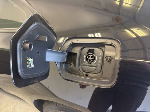 Used 2025 Dodge Charger R/T w/ Quick Order Package 25M R/T image 16