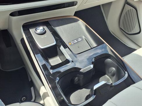 New 2026 Buick Enclave Avenir w/ Super Cruise Package image 13