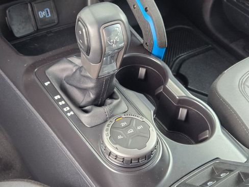 Used 2024 Ford Bronco Black Diamond image 26