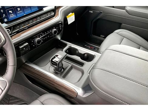 New 2026 Chevrolet Silverado 1500 LT Trail Boss AWD/4WD image 9
