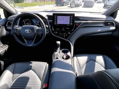 Used 2024 Toyota Camry SE w/ Cold Weather Package AWD/4WD image 21