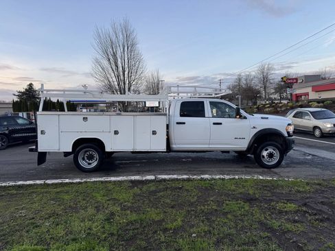 Used 2021 RAM 4500 Tradesman w/ Max Tow Package image 2