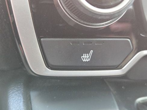 Used 2017 Honda CR-V Touring image 6