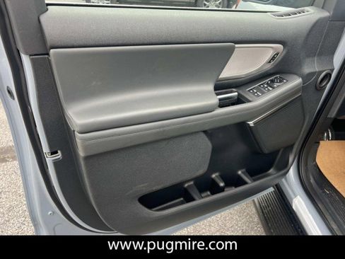 New 2026 Ford Expedition Active image 10