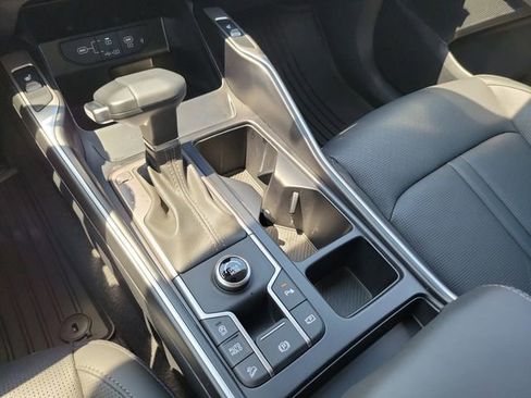 Certified 2025 Kia Sorento S w/ Panoramic Sunroof Package FWD image 27