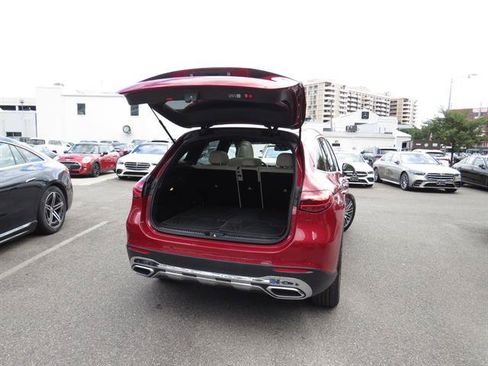 Used 2026 Mercedes-Benz GLC 300 4MATIC image 31