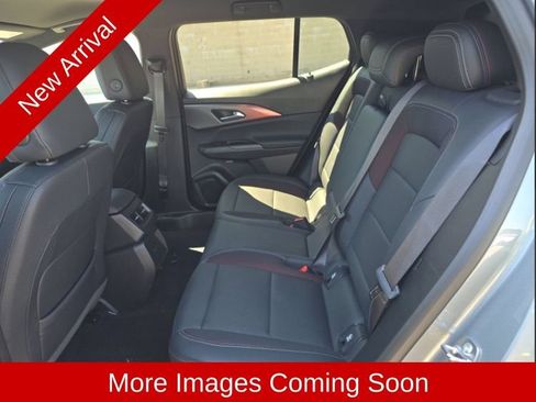 Used 2024 Chevrolet Equinox EV RS FWD image 13