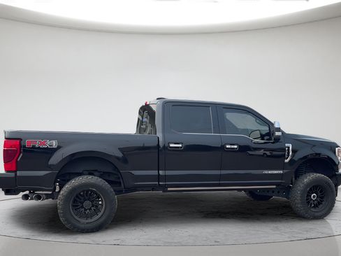 Used 2022 Ford F350 Platinum w/ FX4 Off-Road Package AWD/4WD image 6