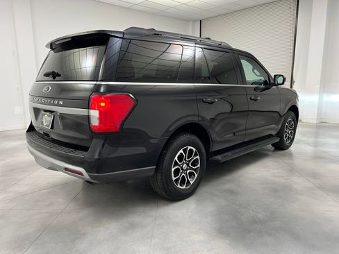 Used 2024 Ford Expedition XLT image 7