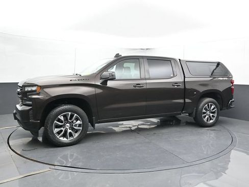 Used 2020 Chevrolet Silverado 1500 RST w/ RST Value Package AWD/4WD image 7
