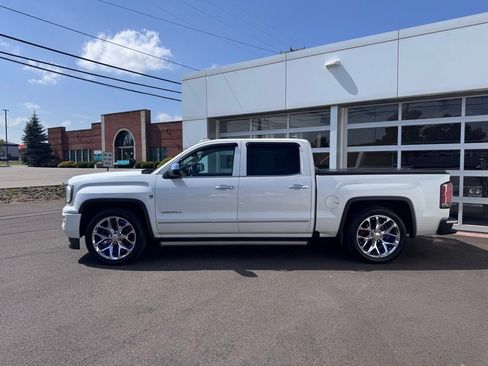 Used 2016 GMC Sierra 1500 Denali w/ Denali Ultimate Package AWD/4WD image 2