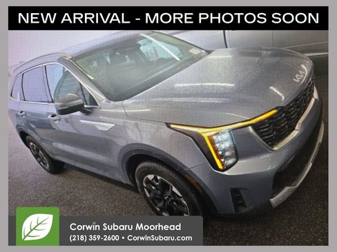 Used 2024 Kia Sorento S image 1