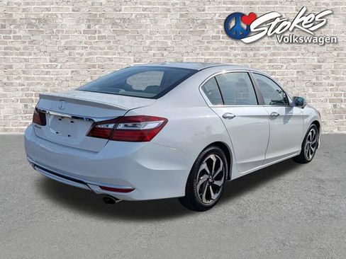 Used 2017 Honda Accord EX-L image 4