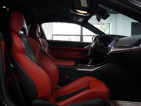 Used 2021 BMW M4 Competition w/ Executive Package RWD image 12