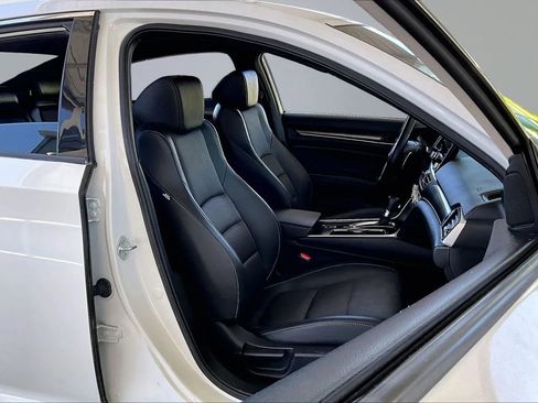 Used 2022 Honda Accord Sport image 25