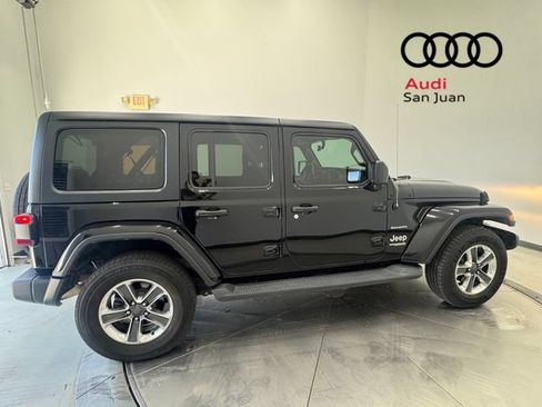 Used 2019 Jeep Wrangler Unlimited Sahara AWD/4WD image 29