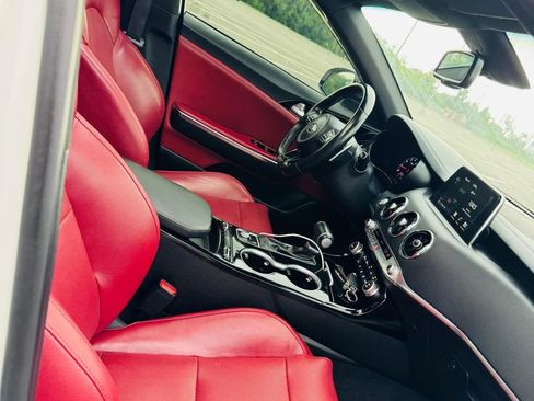 Used 2021 Kia Stinger GT-Line w/ Sun & Sound Package RWD image 14