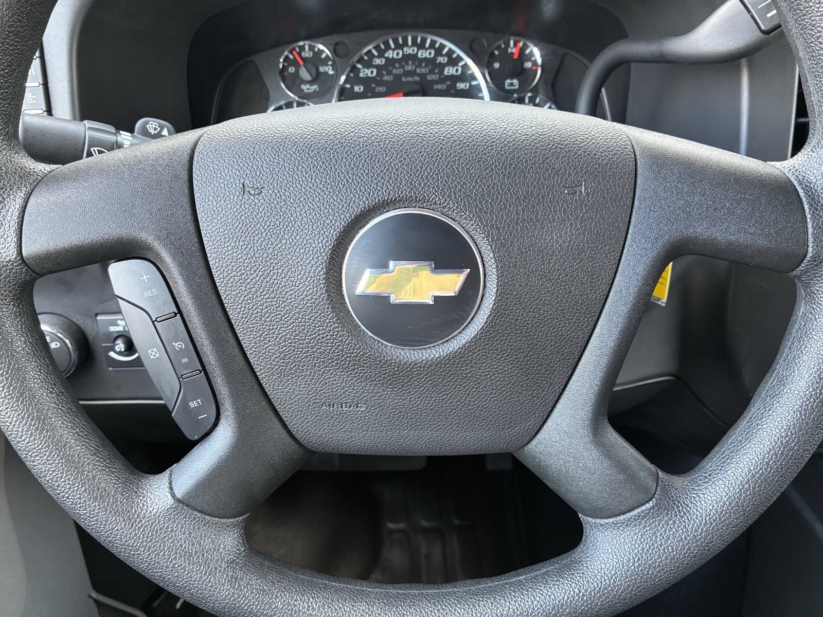 Used 2025 Chevrolet Express 2500 w/ Driver Convenience Package RWD image 29