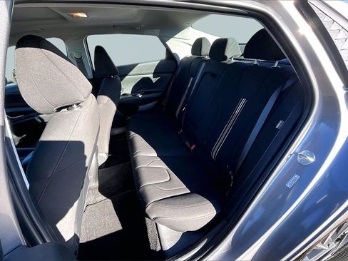 Used 2024 Hyundai Elantra SEL w/ Convenience Package image 26