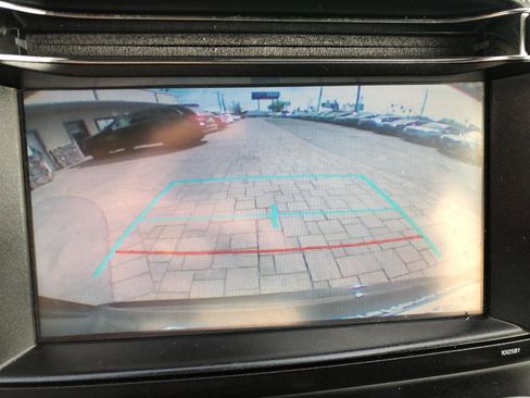 Used 2017 Toyota RAV4 LE image 19