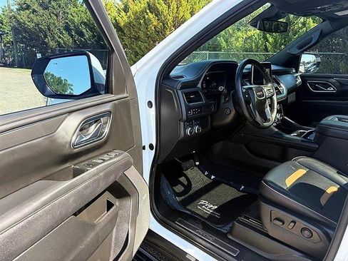 Used 2023 GMC Yukon AT4 AWD/4WD image 18