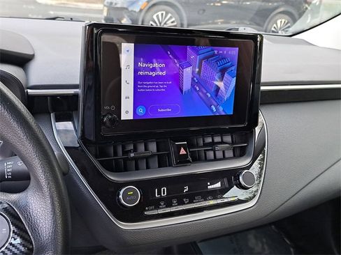 Used 2024 Toyota Corolla LE image 27