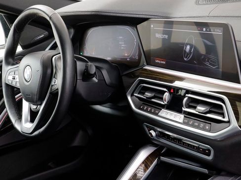 Used 2021 BMW X6 xDrive40i w/ Premium Package image 23