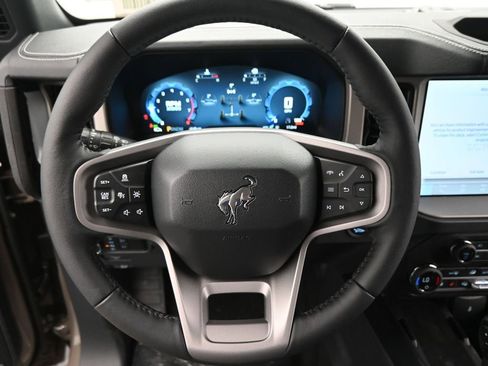 New 2026 Ford Bronco Outer Banks AWD/4WD image 11