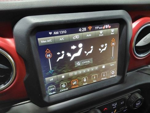 Used 2023 Jeep Wrangler Unlimited Rubicon w/ LED Lighting Group image 33