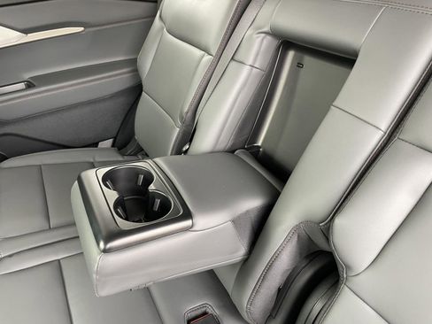 New 2026 Ford Explorer Active w/ Active Comfort Package RWD image 37