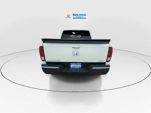 Used 2018 Honda Ridgeline RTL-T image 9