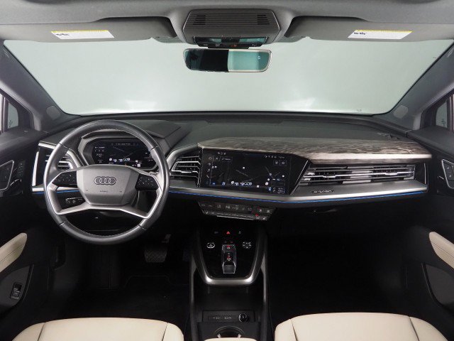 Used 2024 Audi Q4 e-tron quattro Premium Plus Sportback AWD/4WD image 3