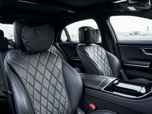 Used 2024 Mercedes-Benz S 580 4MATIC Sedan w/ AMG Line image 45