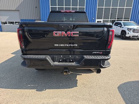 Used 2025 GMC Sierra 2500 AT4 w/ AT4 Premium Plus Package AWD/4WD image 5