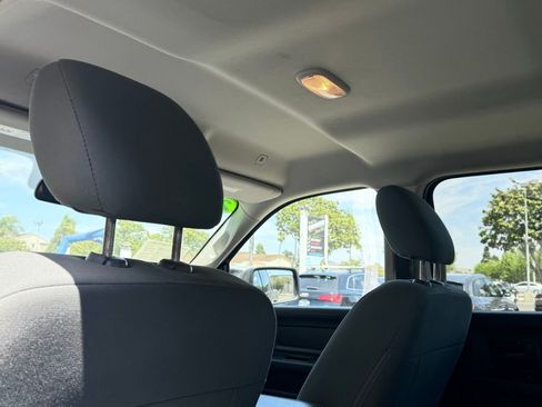 Used 2018 RAM 1500 Express RWD image 14