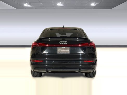 Used 2021 Audi e-tron Premium w/ Black Optic Package image 10