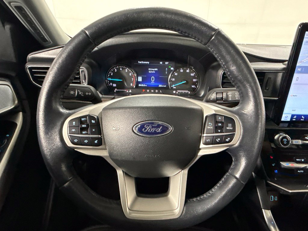 Used 2023 Ford Explorer Limited w/ Limited Technology Package AWD/4WD image 25