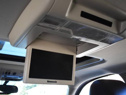 Used 2012 Chevrolet Tahoe LTZ image 40