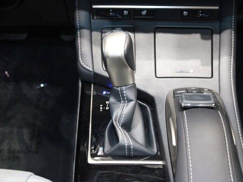 Used 2018 Lexus ES 350 w/ Navigation System Package image 41