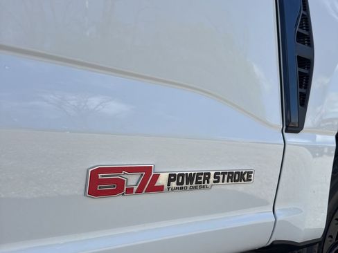 Used 2024 Ford F350 Lariat w/ Lariat Ultimate Package AWD/4WD image 7
