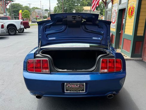 Used 2006 Ford Mustang GT Premium RWD image 18