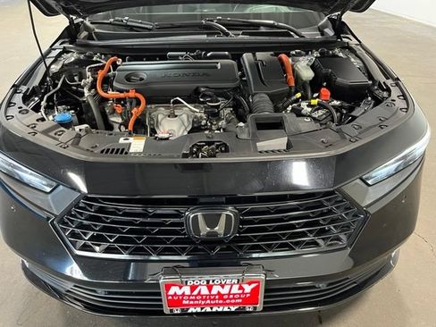 Used 2023 Honda Accord Touring image 9