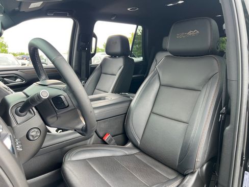 Certified 2023 Chevrolet Tahoe High Country AWD/4WD image 30