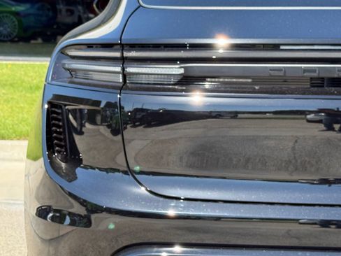 Used 2025 Porsche Macan Turbo Electric image 13