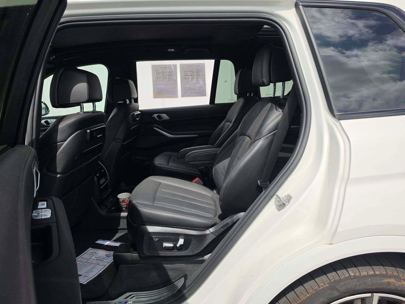 Used 2020 BMW X7 M50i AWD/4WD image 7