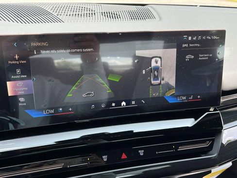 Certified 2025 BMW 530i xDrive w/ Premium Package image 16